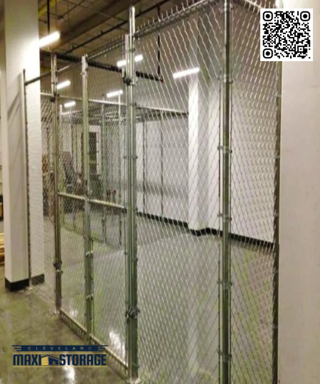 Industrial Warehouse for rent in Euclid - Cleveland Maxi Storage